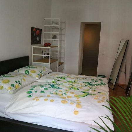 Lovely Apartment In The Heart Of Грац Экстерьер фото