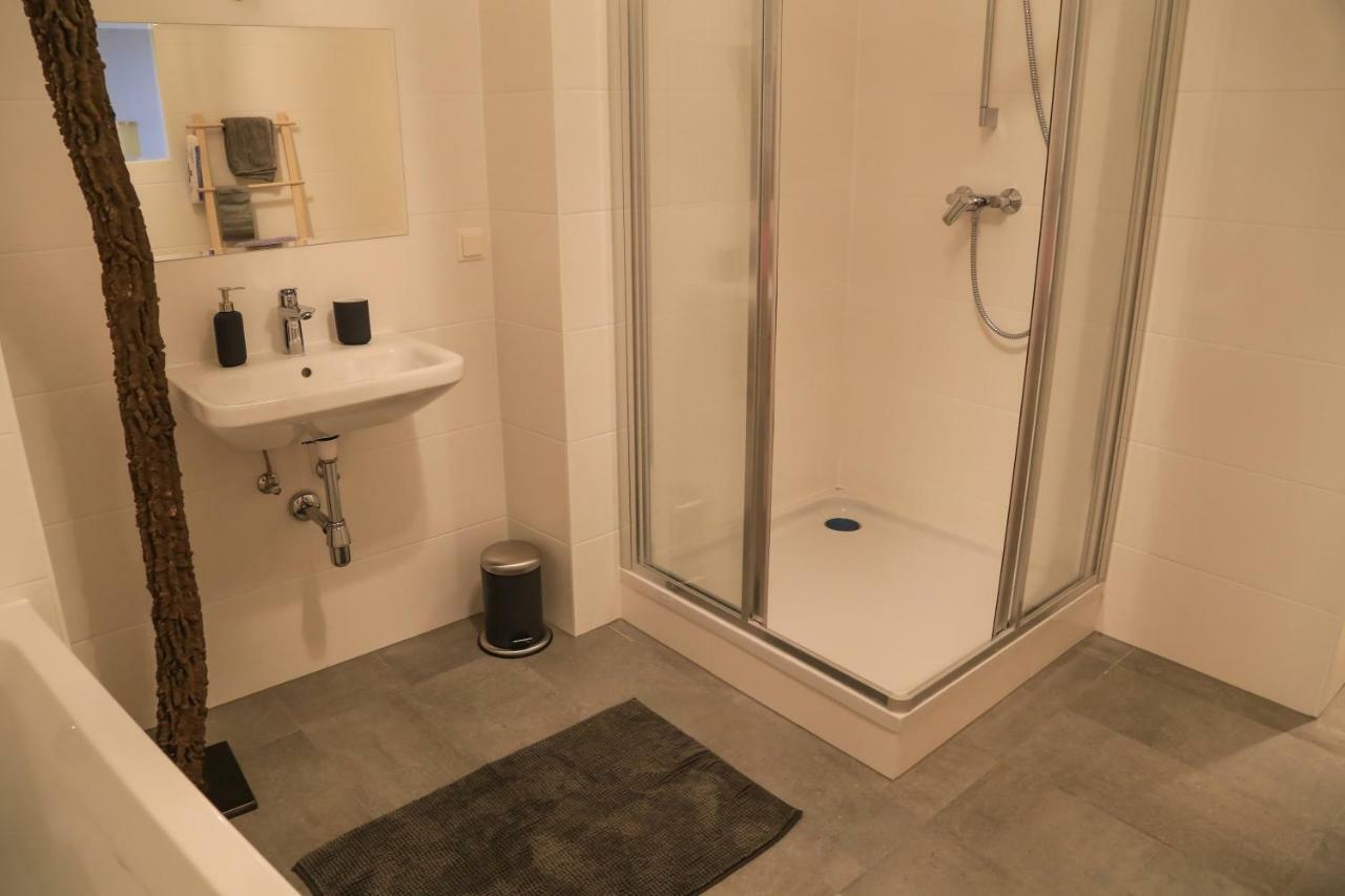 Lovely Apartment In The Heart Of Грац Экстерьер фото